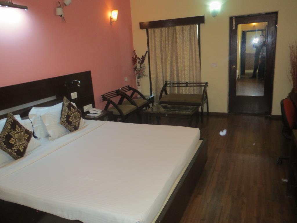 Green Villa Bed & Breakfast Nuova Delhi Esterno foto