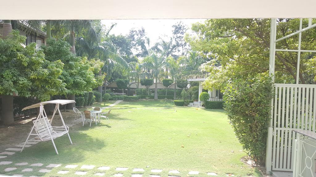 Green Villa Bed & Breakfast Nuova Delhi Esterno foto